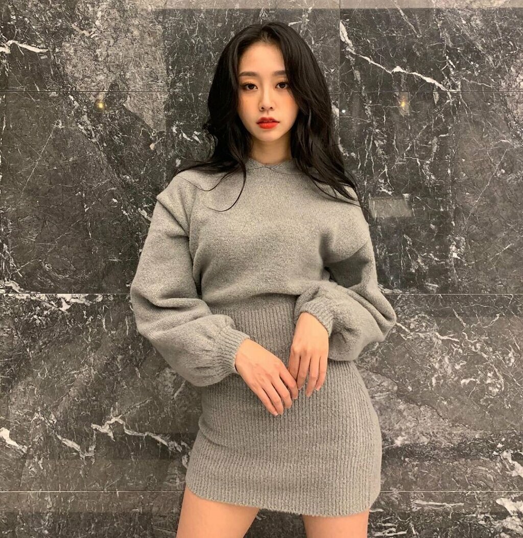  러블리즈 지수 골지 원피스 몸매 그레이 VS 블랙