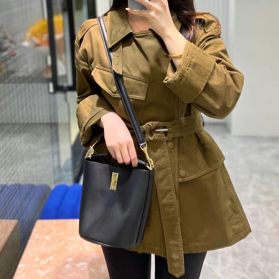  셀린느 버킷 백 심플하네요