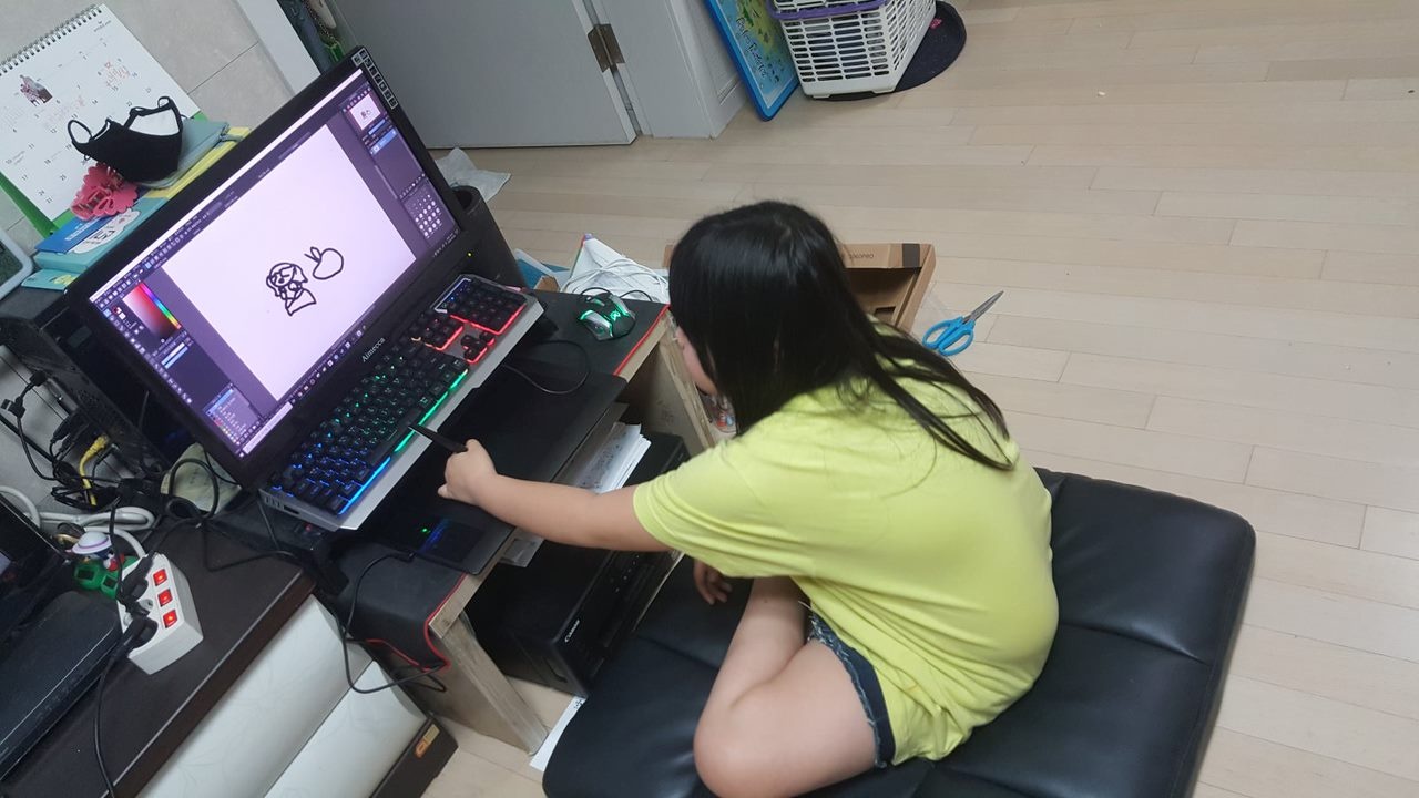  페인트는 기능이 너무 없다? 포토샵은 비싸고 어렵다? 그럴때 사용하는 무료 그림 프로그램 메디방이 있습니다.(사진편집, 합성, PNG, 한글, 수채화)