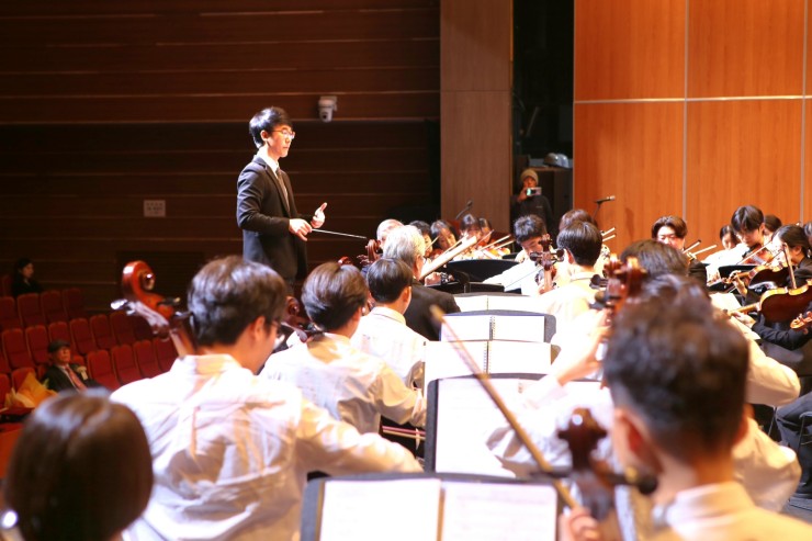 [탁계석 칼럼] 차세대 청소년 오케스트라 리더로 부상한 박영광 지휘자