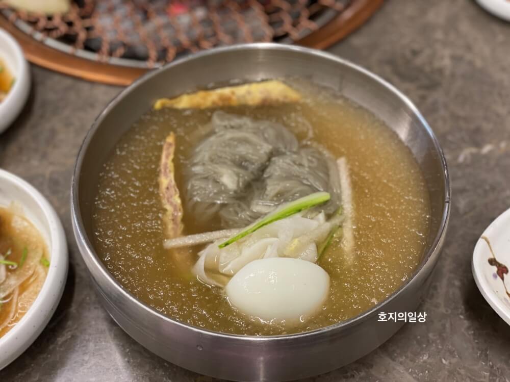 서울 강남 역삼 맛집 유미식당 - 후식 육전물냉면