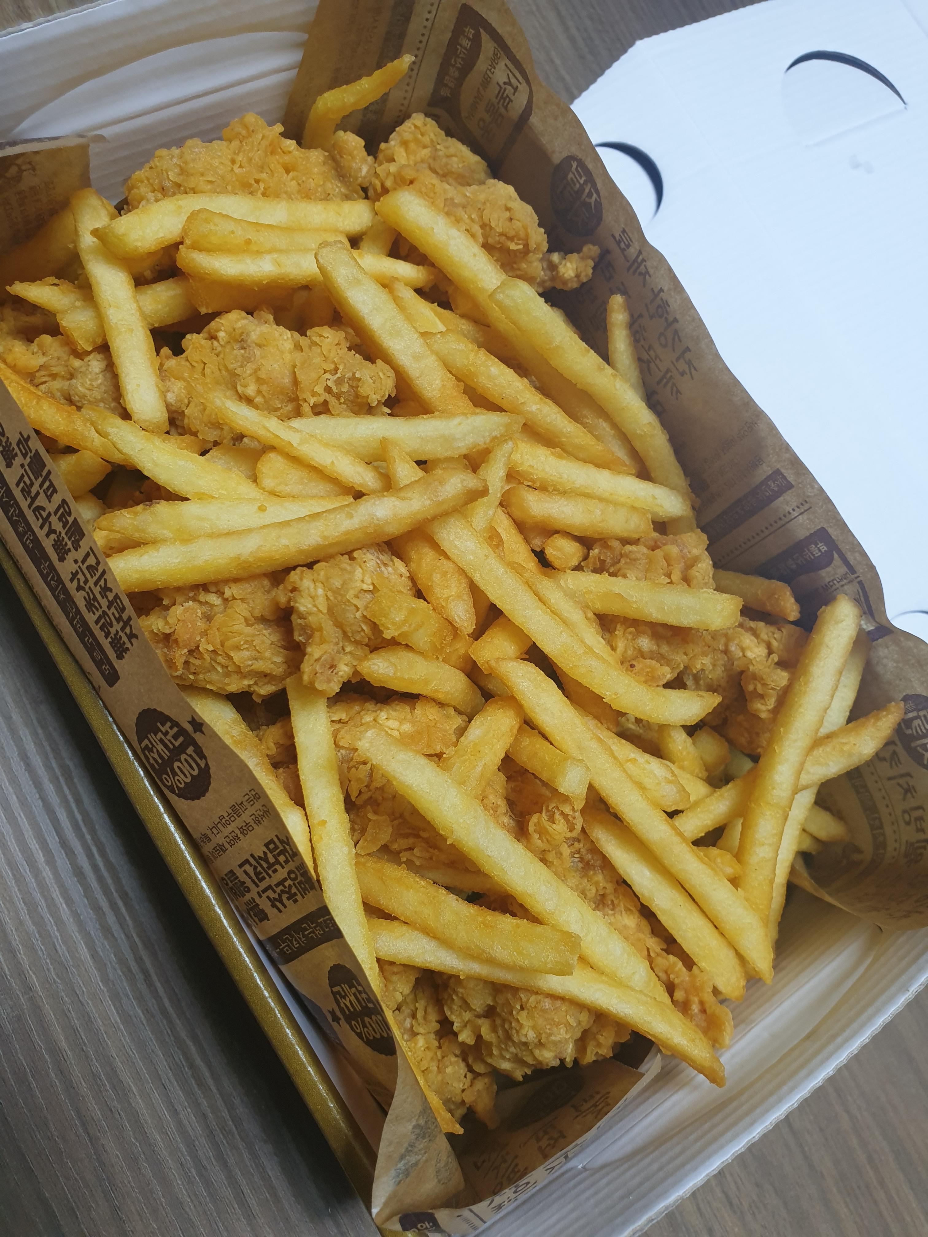  맛집 탐방기 ʕᵔᴥᵔʔ 자담치킨 혼자먹기 ^^