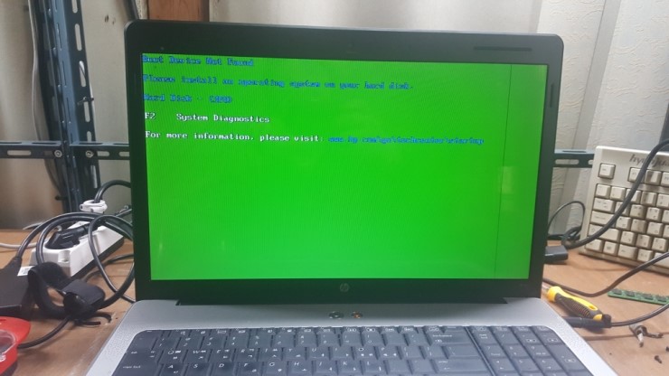  대봉동 컴퓨터 수리 화면 줄생김 및 번짐현상 노트북 액정불량 증상 hp 노트북 17인치