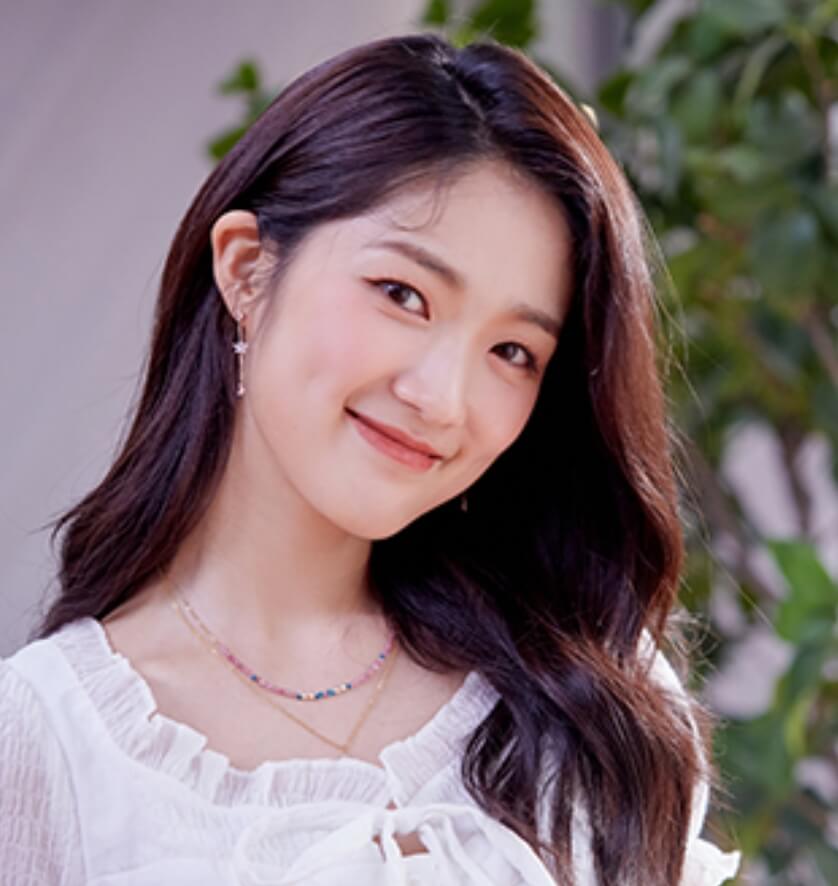  배우 김혜윤 프로필, 나이, 키, 고향, 학력, 소속사