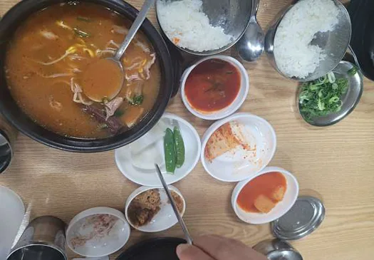 축령산사랑가득국밥
