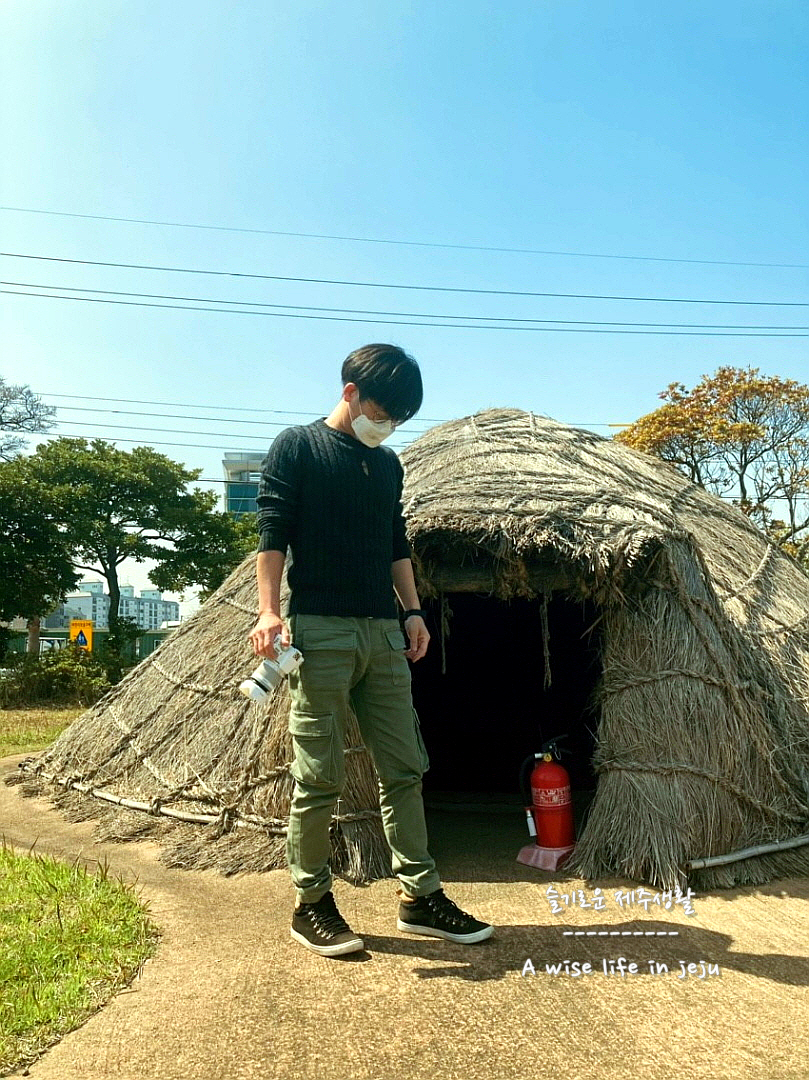 봄철 제주도 여행룩, 복장 제주 삼양동 유적 및 27