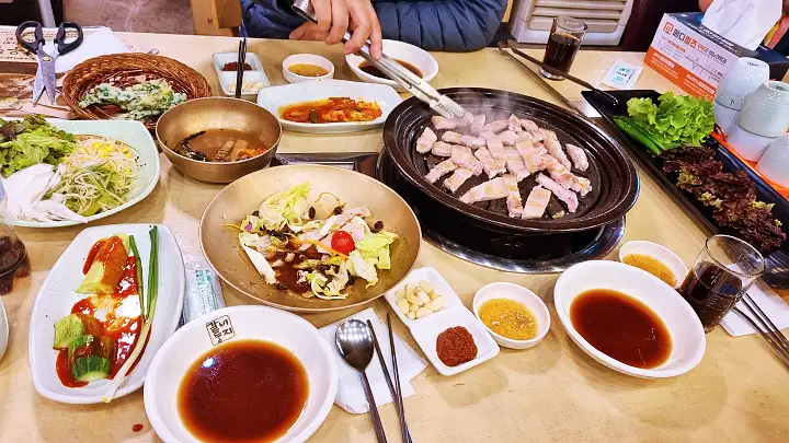 생방송오늘저녁 대구 달서구 흑돼지 양념 갈비 왕갈비 숯불 구이 맛집 추천