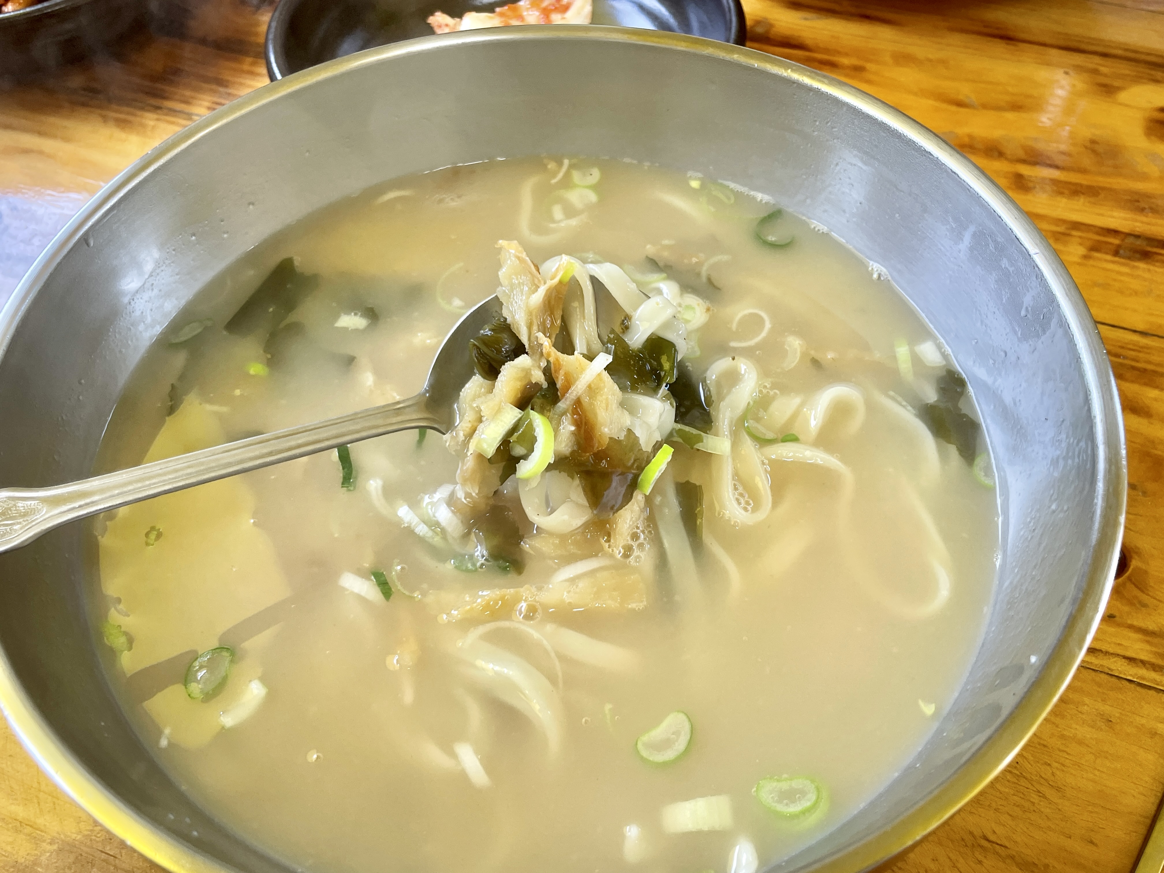 황태칼국수 이미지