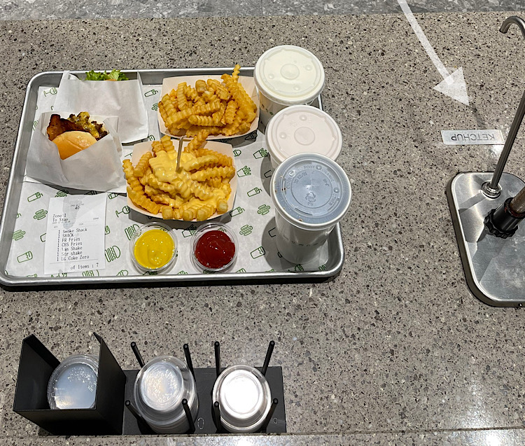 쉑쉑버거 토마토케쳡 디스펜서