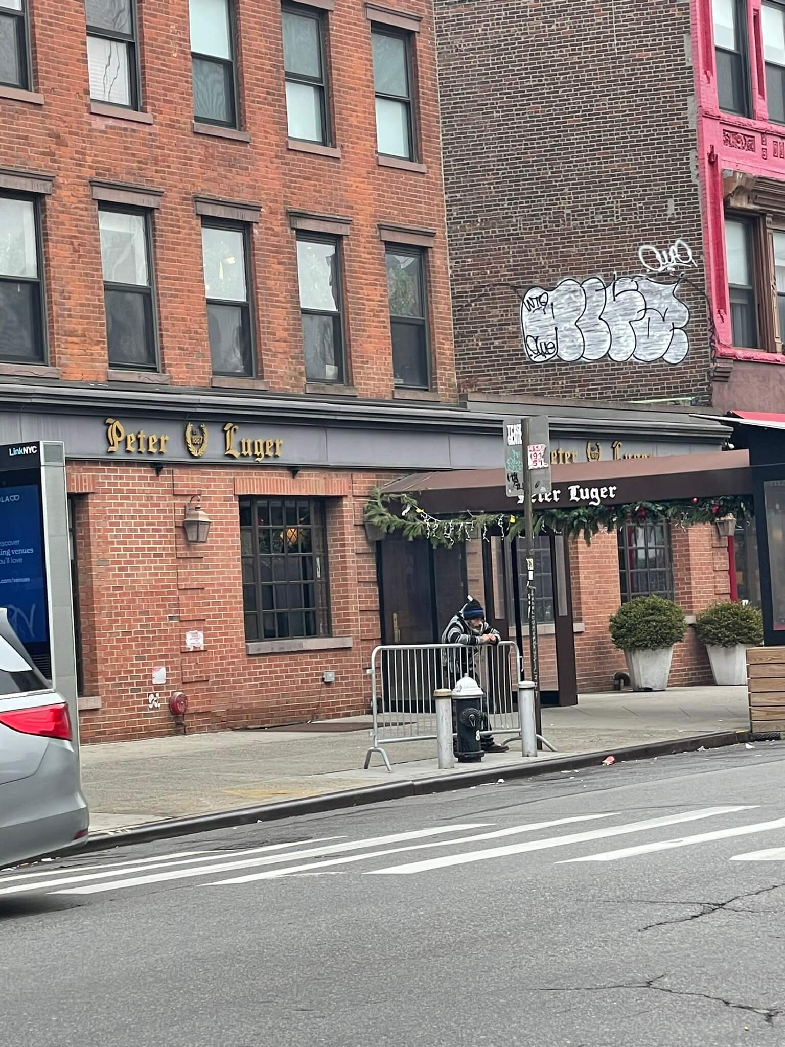 the-peterluger-steakhouse-entrance