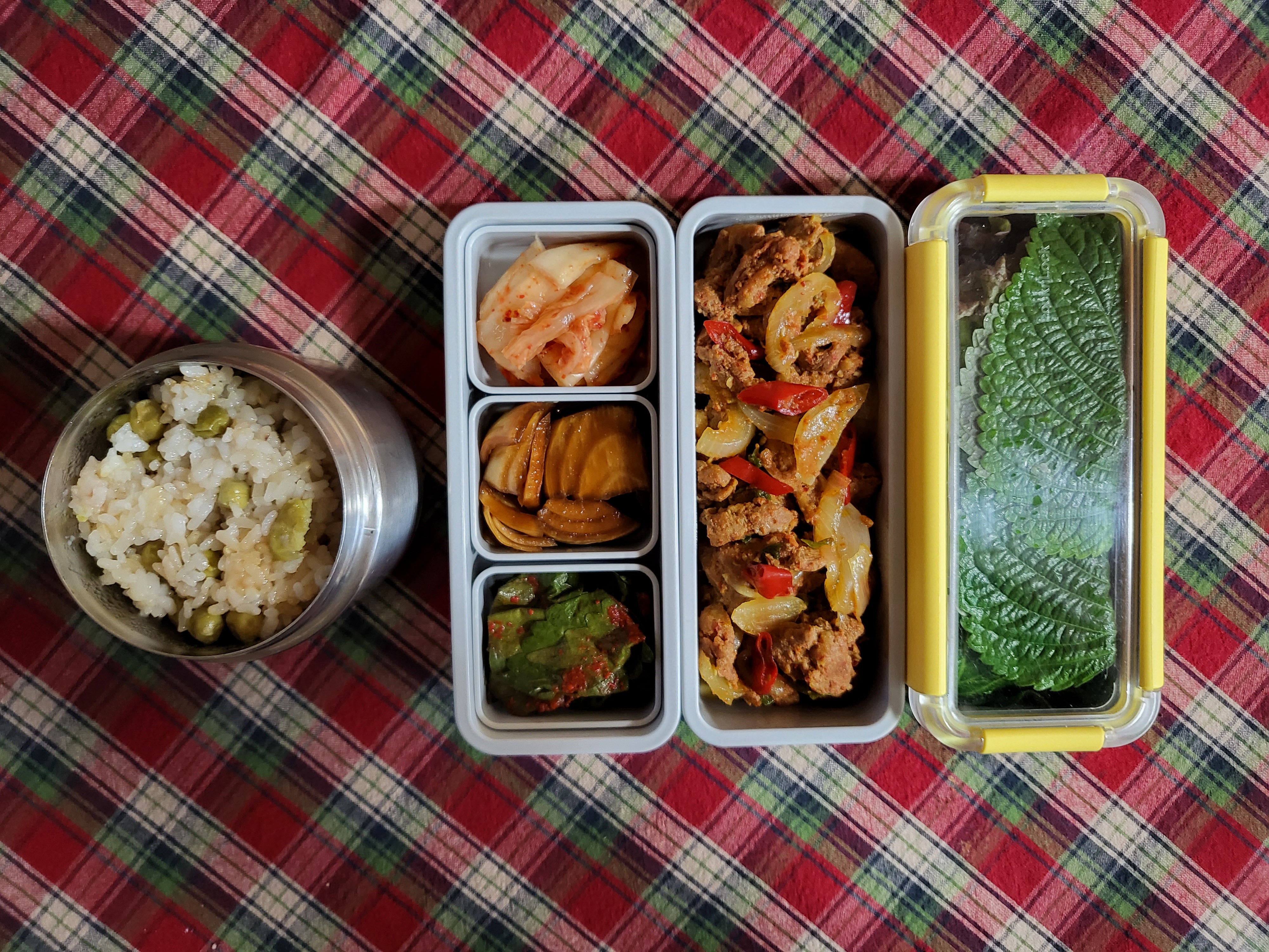 2022.12.02 남편 점심 도시락 메뉴 | 오리양념불고기, 깻잎김치, 양파절임