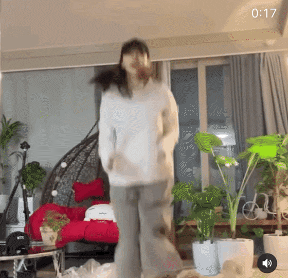 류필립 미나 층간소음 네이트판 소음 논란