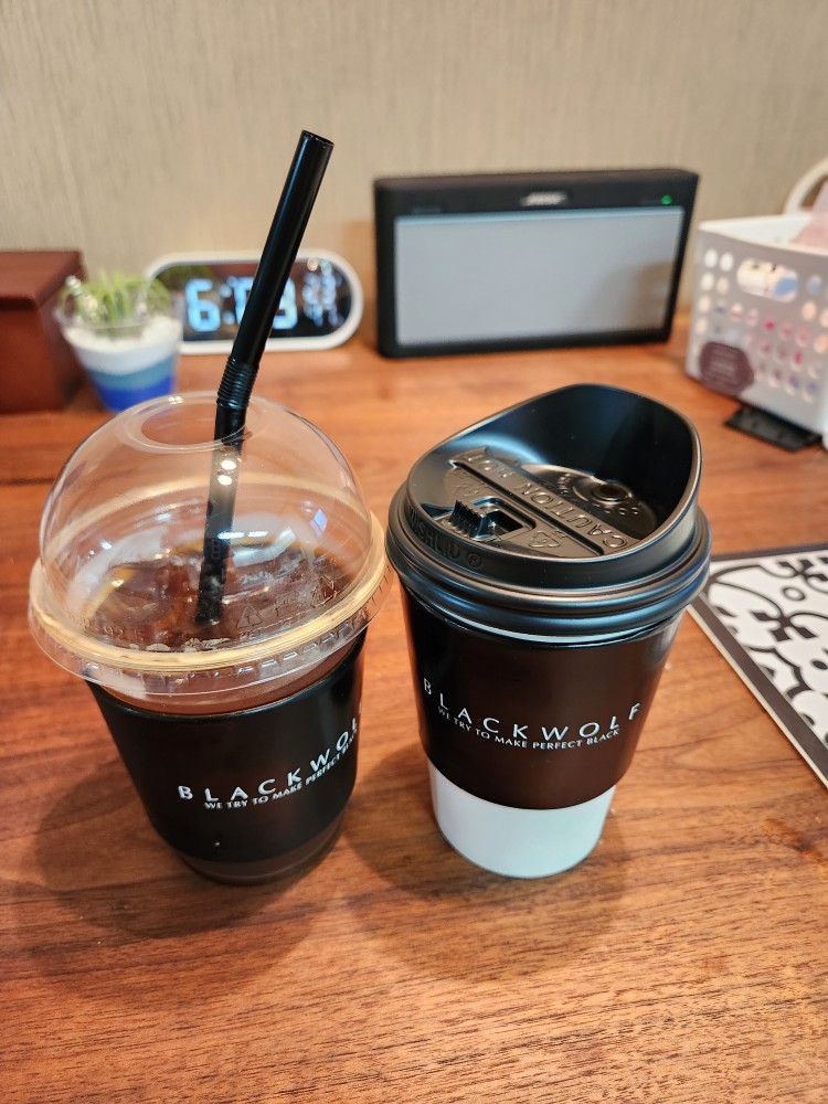 블랙울프 테이크아웃 커피