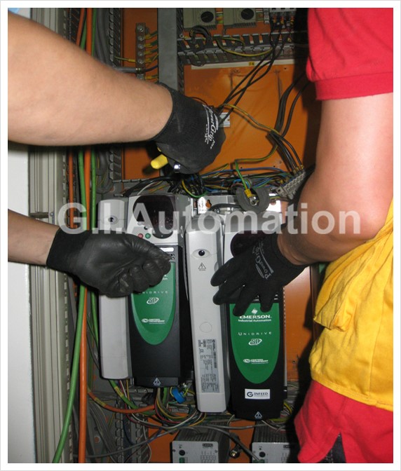 EM24 Infeed Servo Drive &amp; Motor 개조 Control Techniques