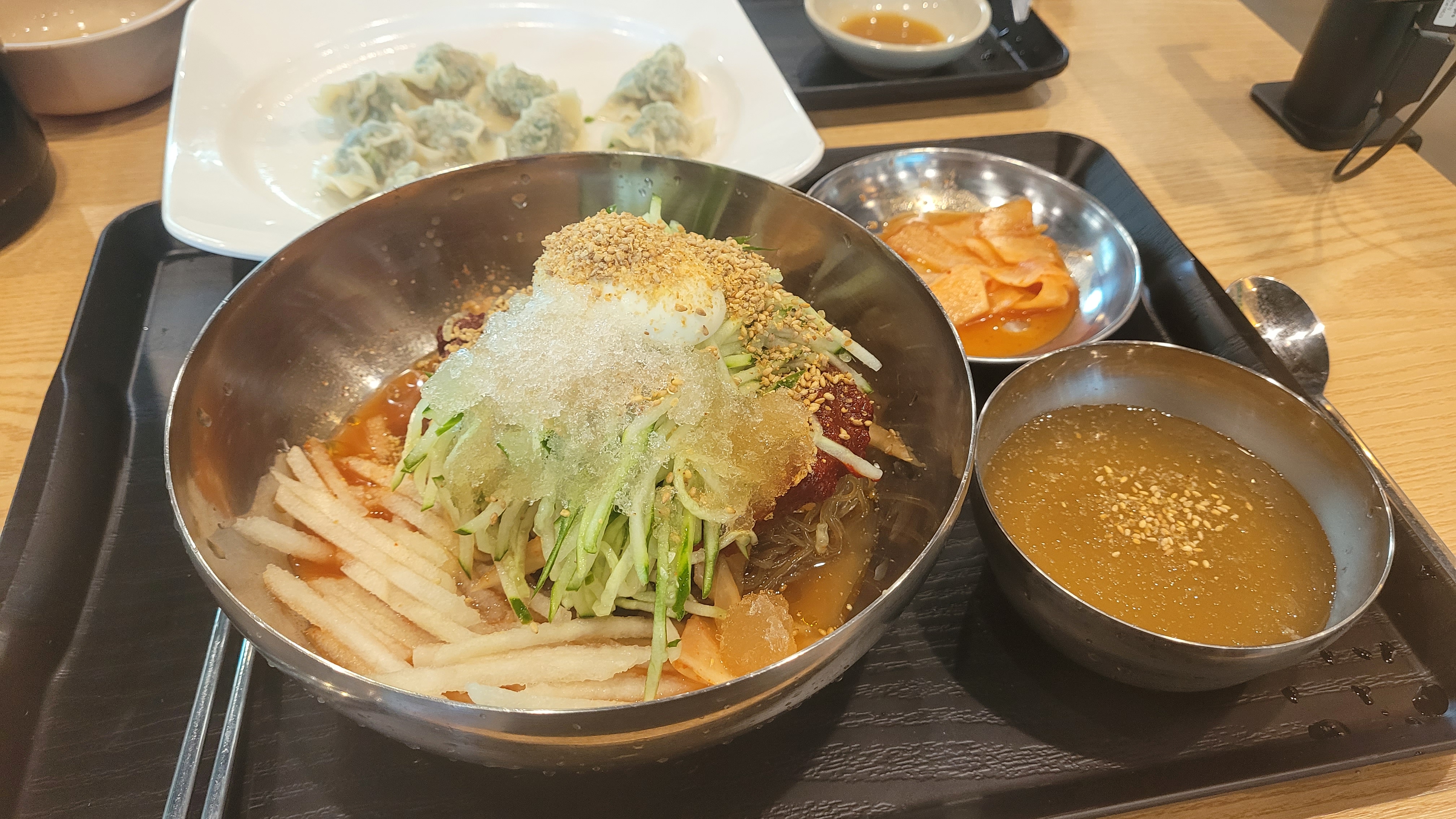 고자리냉면 본점 비빔냉면