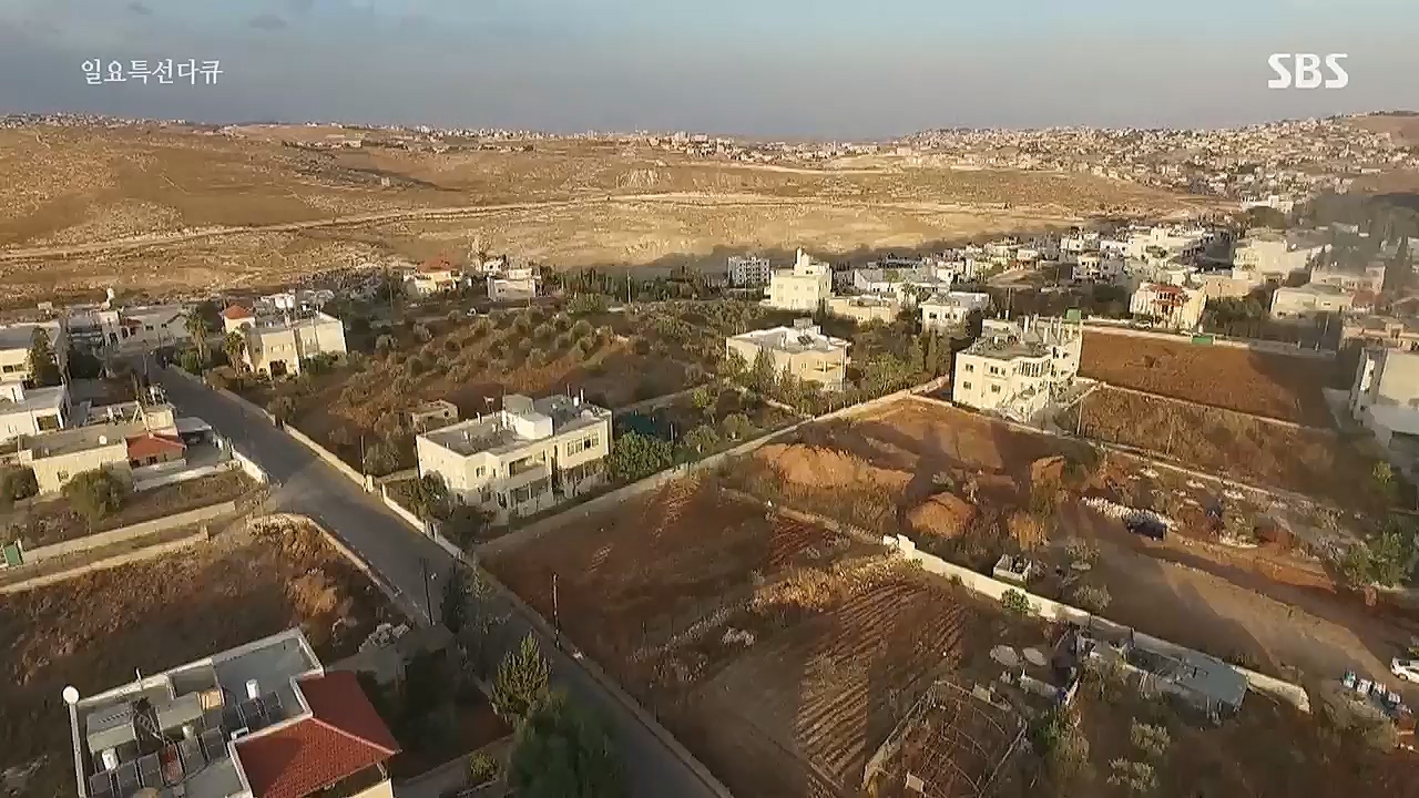 일요 특선 다큐멘터리.E301.221226p.H264-F1RST.mp4_20230109_201631.569.jpg