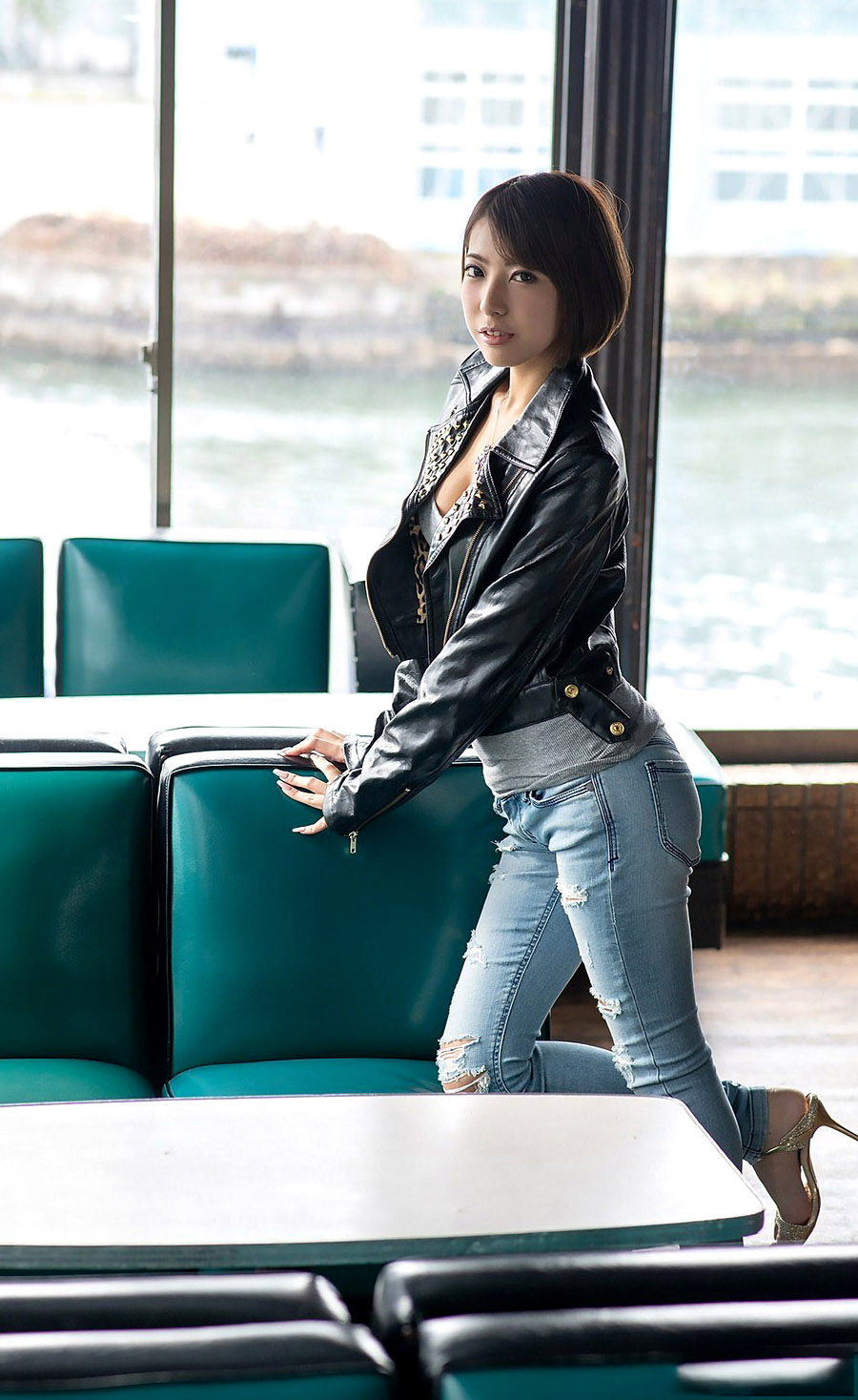 하루사키_료_Harusaki_Ryou_春咲りょう