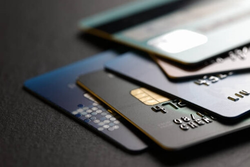 체크카드와 신용카드 사진