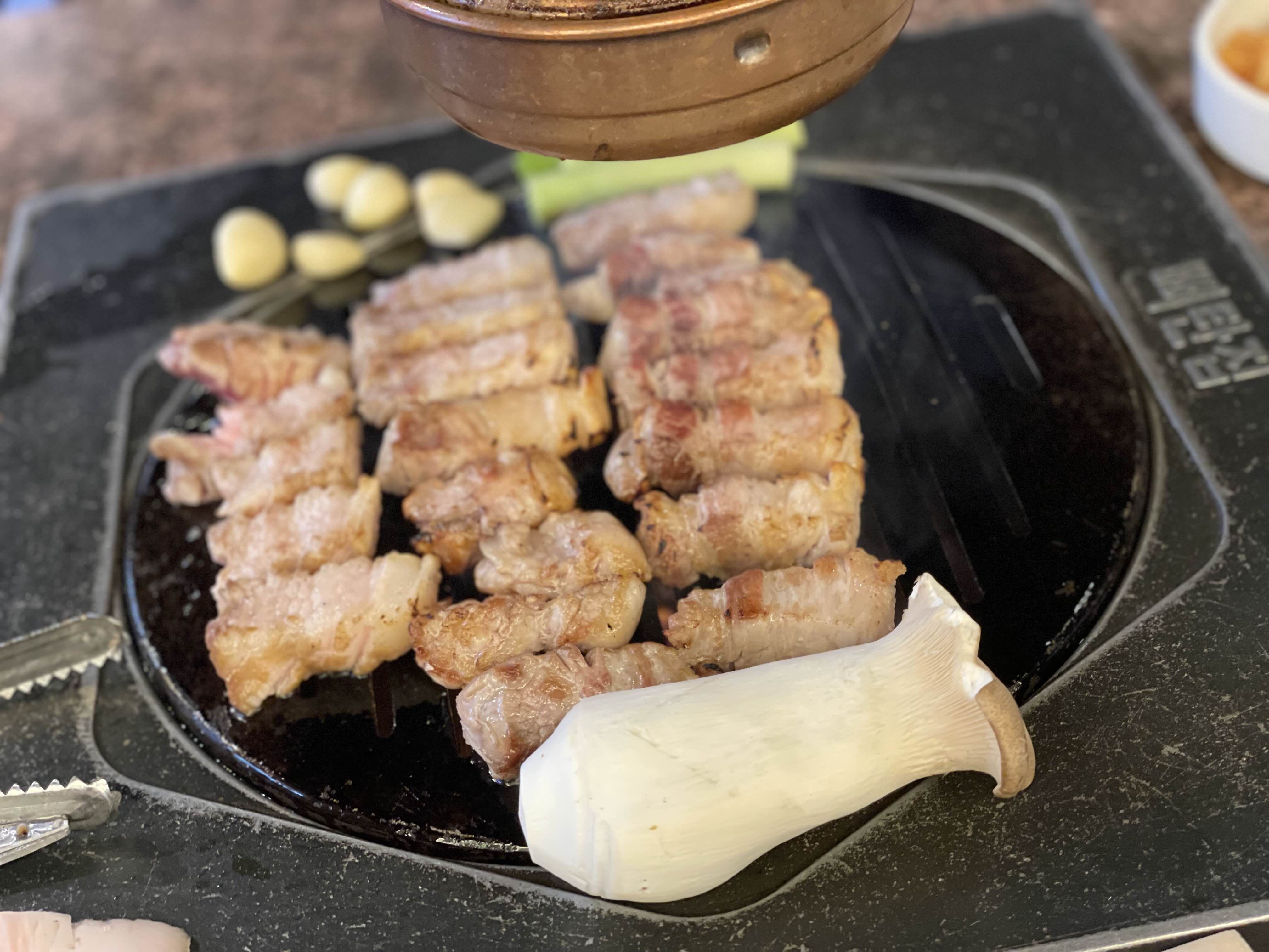  [경복궁역 고기 찐맛집] 뼈탄집 숙성 삼겹살부터 매운직화뼈구이까지!! 회식장소 대추천