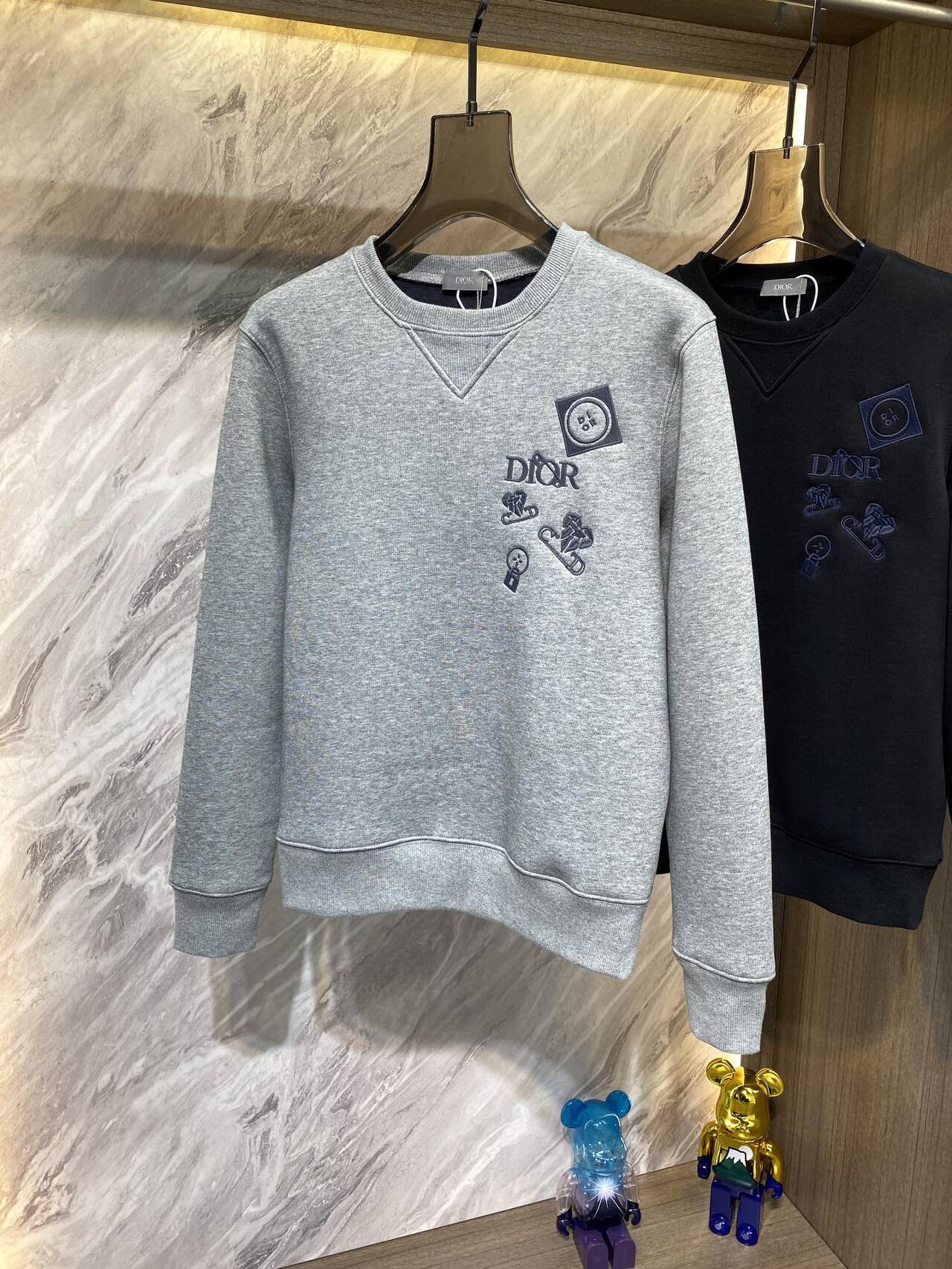  [DIOR x JUDY BLAME] 디올 X 주디블레임 클립 오버 스웨트 셔츠 맨투맨 티셔츠 (2 COLOR)