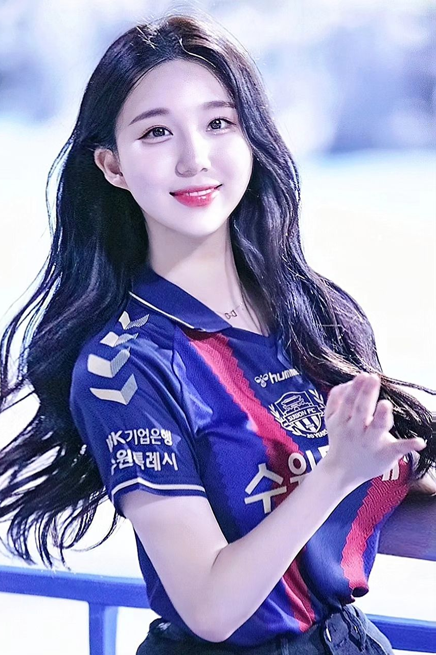  2000년생 치어리더 모델 김현영 수원FC 유니폼 사진들 모음