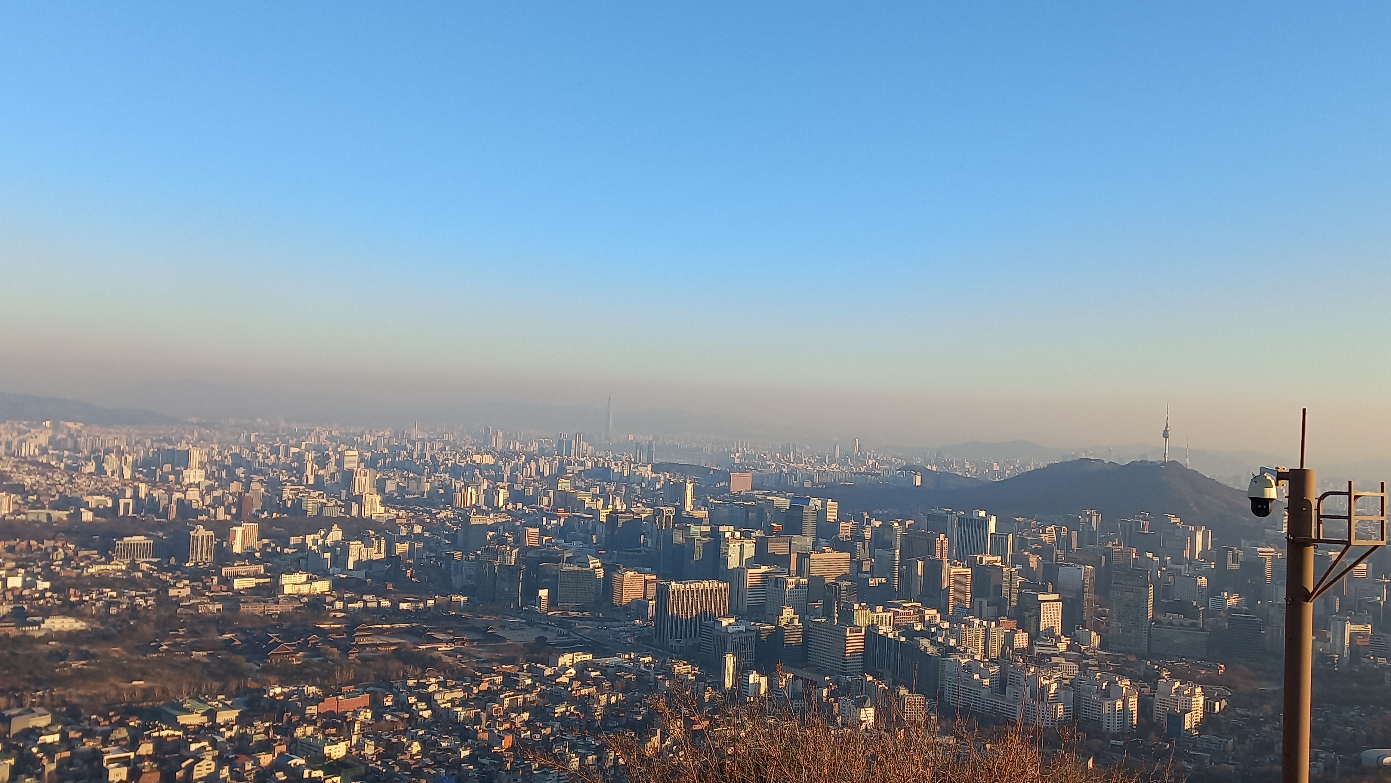 인왕산에서 바라본 서울풍경 - 휴식같은 여행으로의 초대 이미지