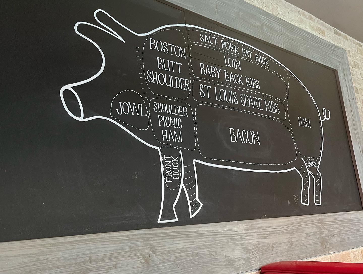 Famous Dave&rsquo;s BBQ 에서 만든 돼지부위 설명입니다.
