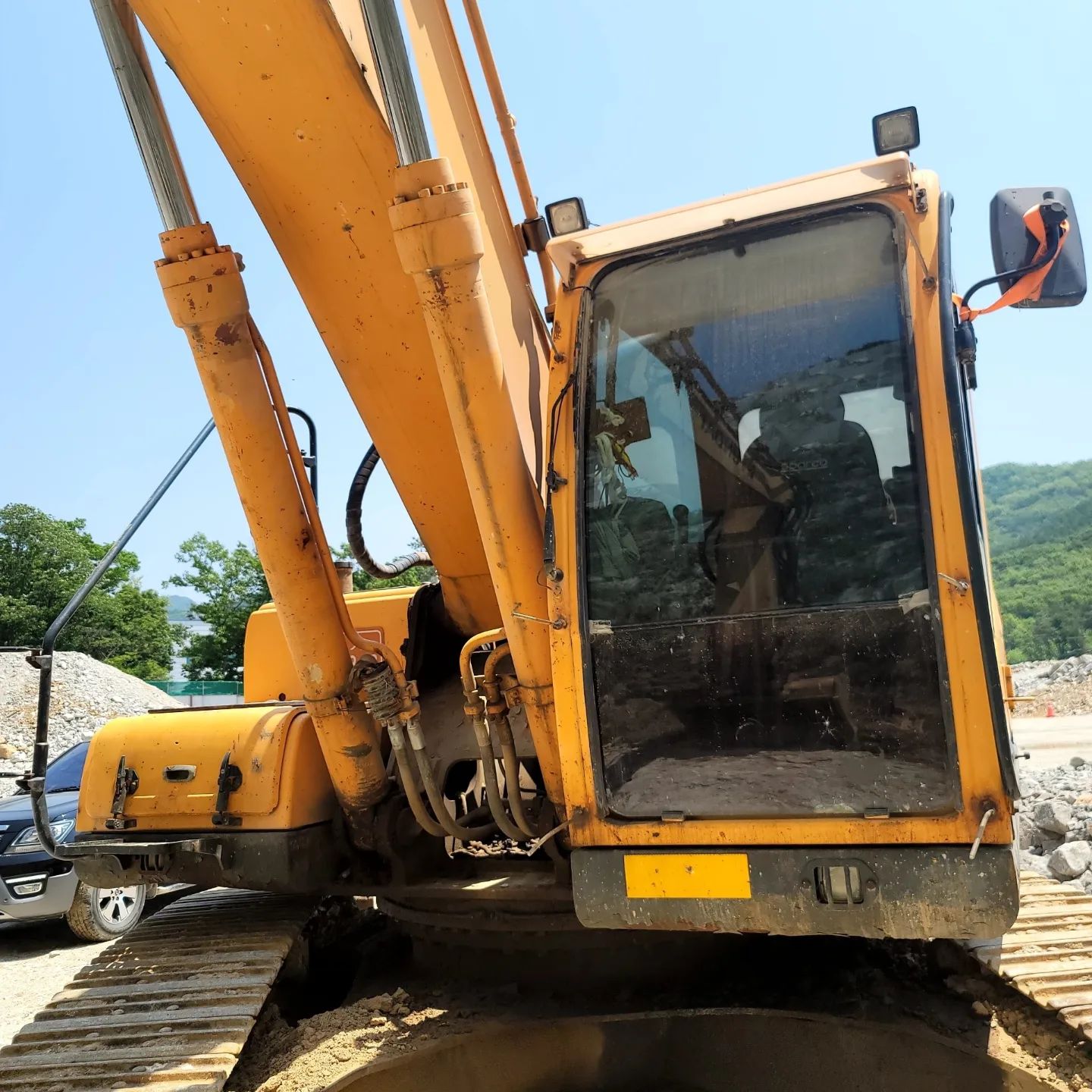  현대 HYUNDAI R300LC 모델 2012년식 4500만원 판매합니다