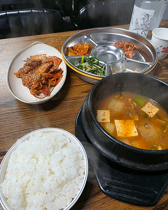 엄마네냄비밥 대표 사진