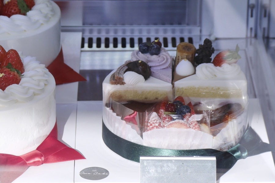 케이크(owa cake)에서 커피와 디저트 옥정 카페, 오와 7