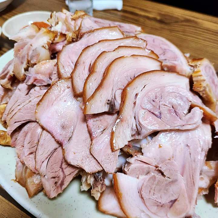  6시내고향 강원 춘천 족발 고향정가게 고향노포 왕족발 매콤 비빔국수 잔치국수 맛집 오늘 방송 추천 정보 위치 어디
