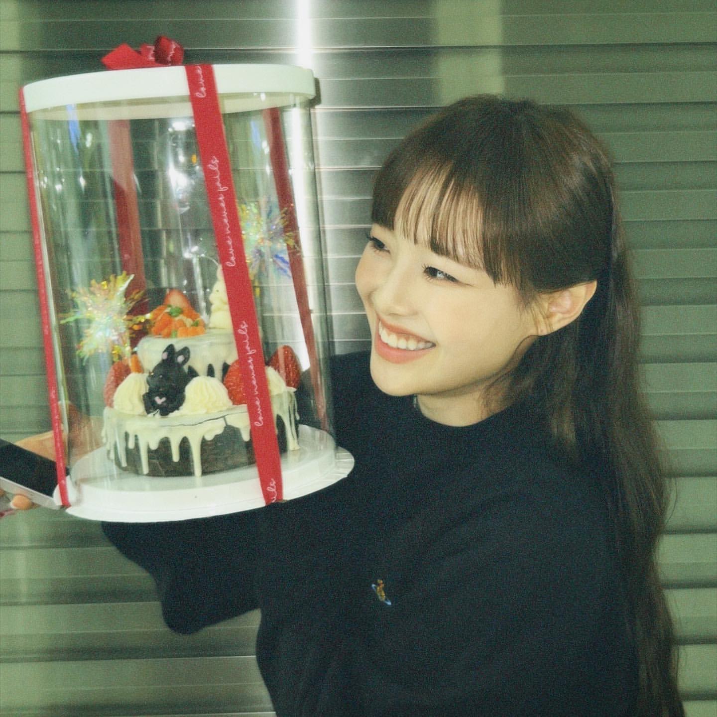  [츄chuu] 인스타 230101