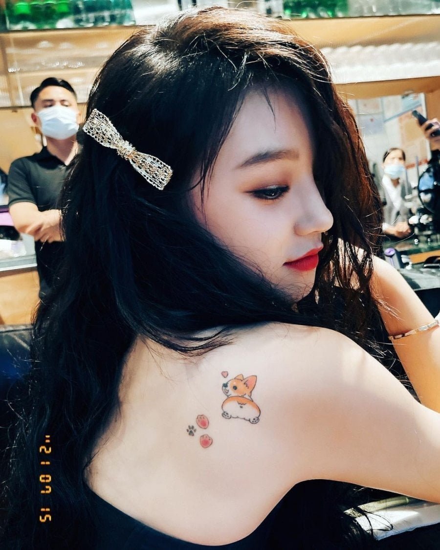  (여자)아이들 우기 웰시코기 타투