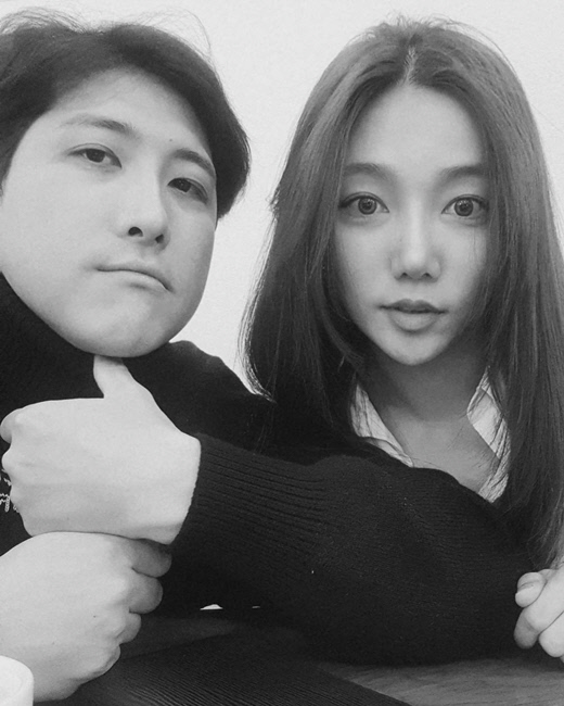  황재균, 이채영과 뜻밖의 4년 절친 케미