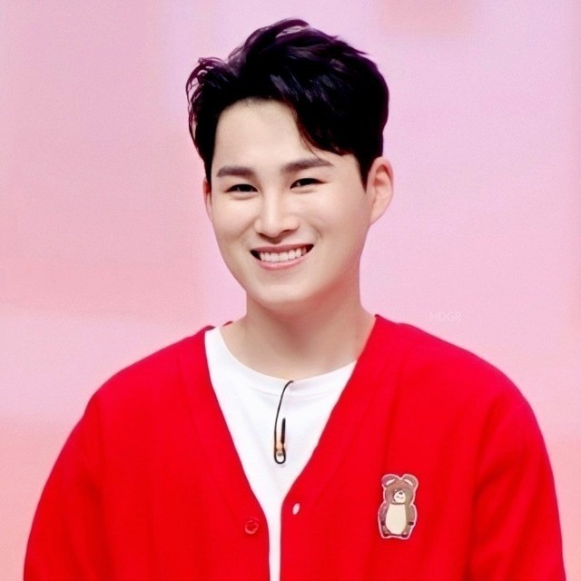 김희재 나이 프로필 학력 소속사 이모 서지오 김희재 나이 프로필 학력 소속사 이모 서지오