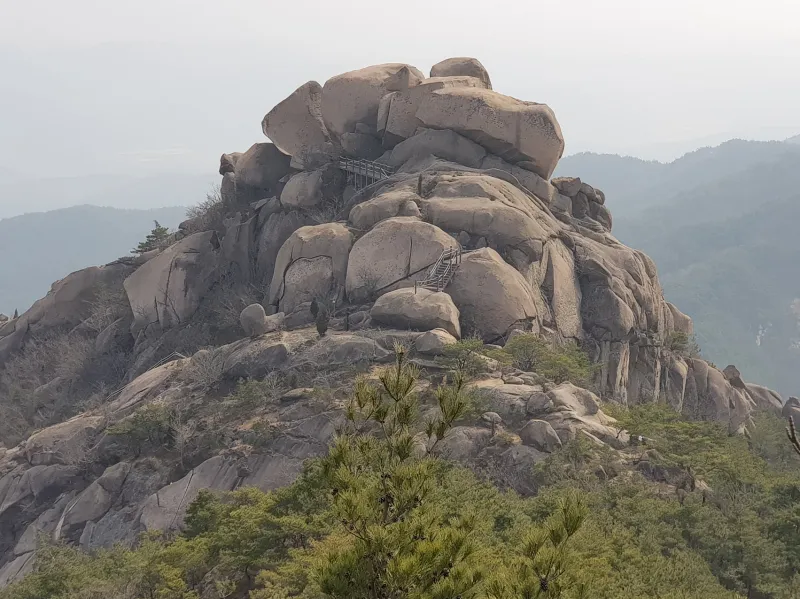 경남 합천 감암산 누룩덤