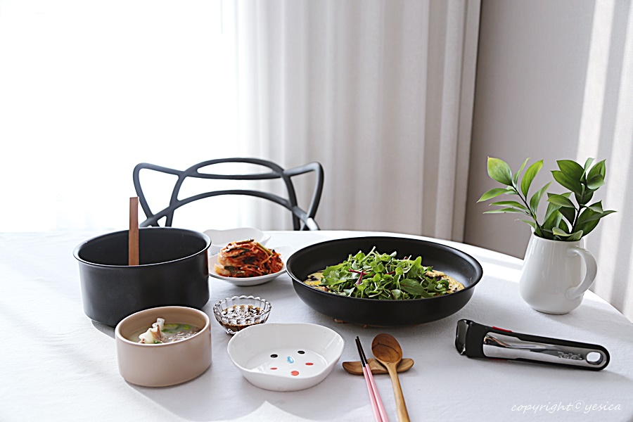 식탁 위 플레이팅까지 완벽! 테팔매직핸즈 인덕션 후라이팬세트 20