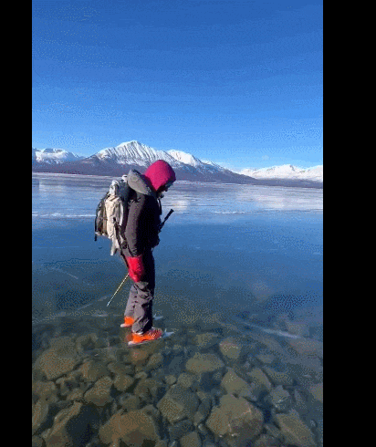 투명 얼음 위를 걷는 기분이란...ㅣ 술로 수평 보는 조적공 VIDEO: Wonderful Ice glass ㅣ Drunken Masonry worker