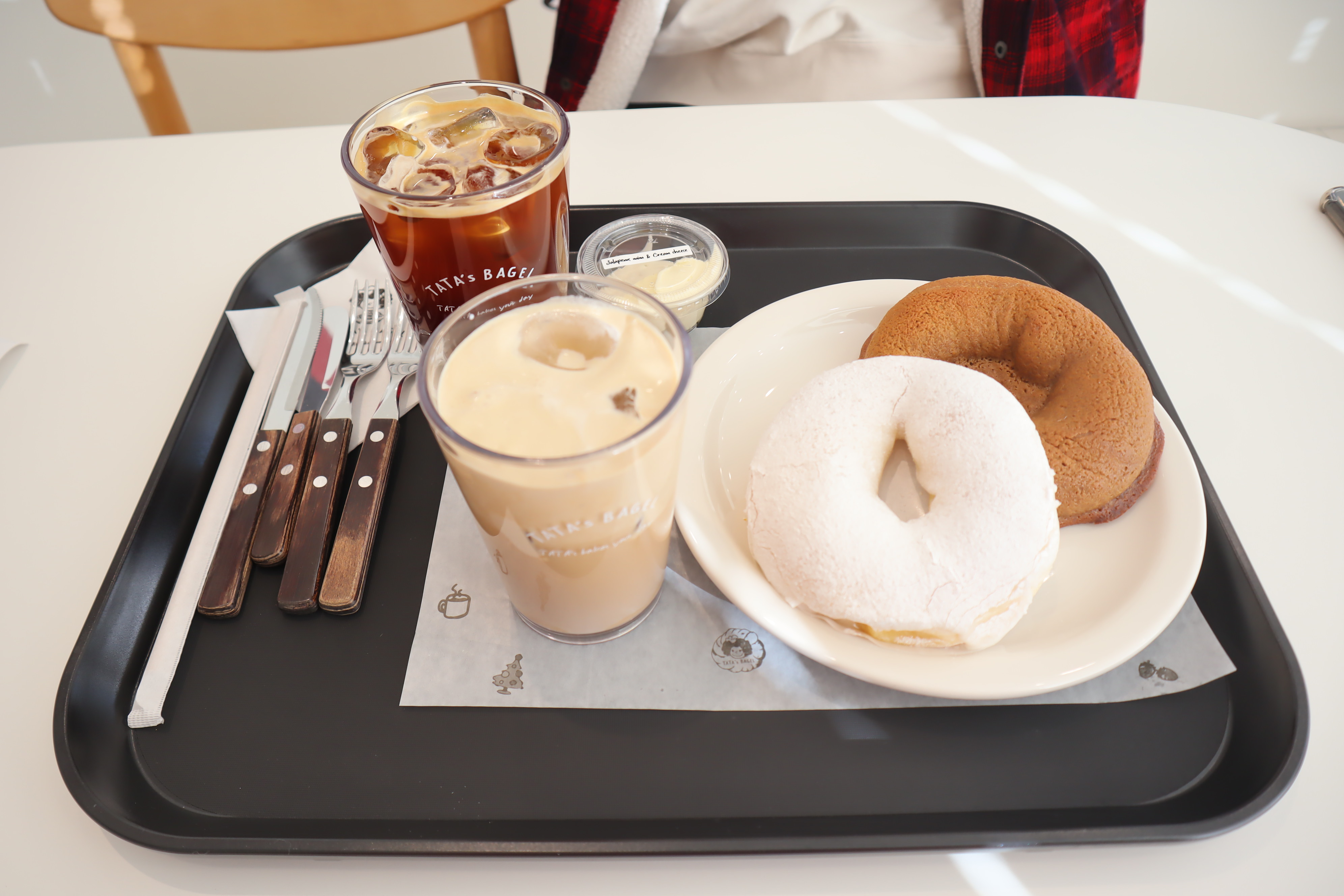  사천 브런치카페 추천 타타스베이글 사천점 주차장 브런치카페 사천 맛집 사천카페추천