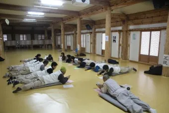 자연 속 템플스테이 베스트 10 (내소사 백담사 숨겨진 명사찰)_16