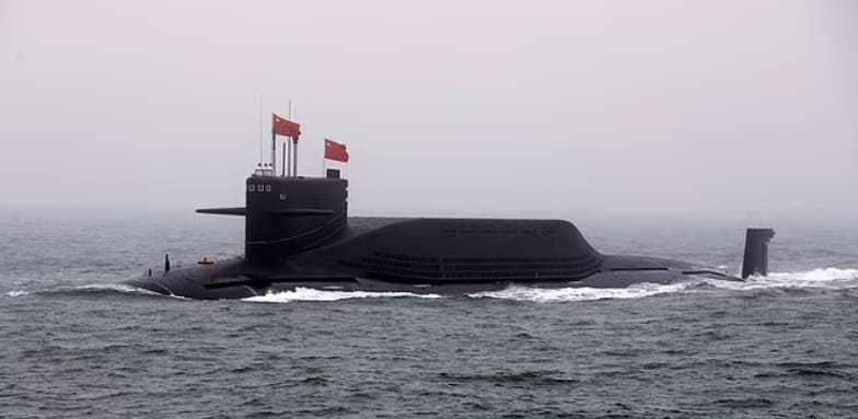 중국 핵잠수함 황해(서해)에서 침몰...승조원 전원 사망: 영국 보고서 55 Chinese sailors are feared dead after nuclear submarine &#39;gets caught in a trap intended to snare British and US vessels in the Yellow Sea&#39;