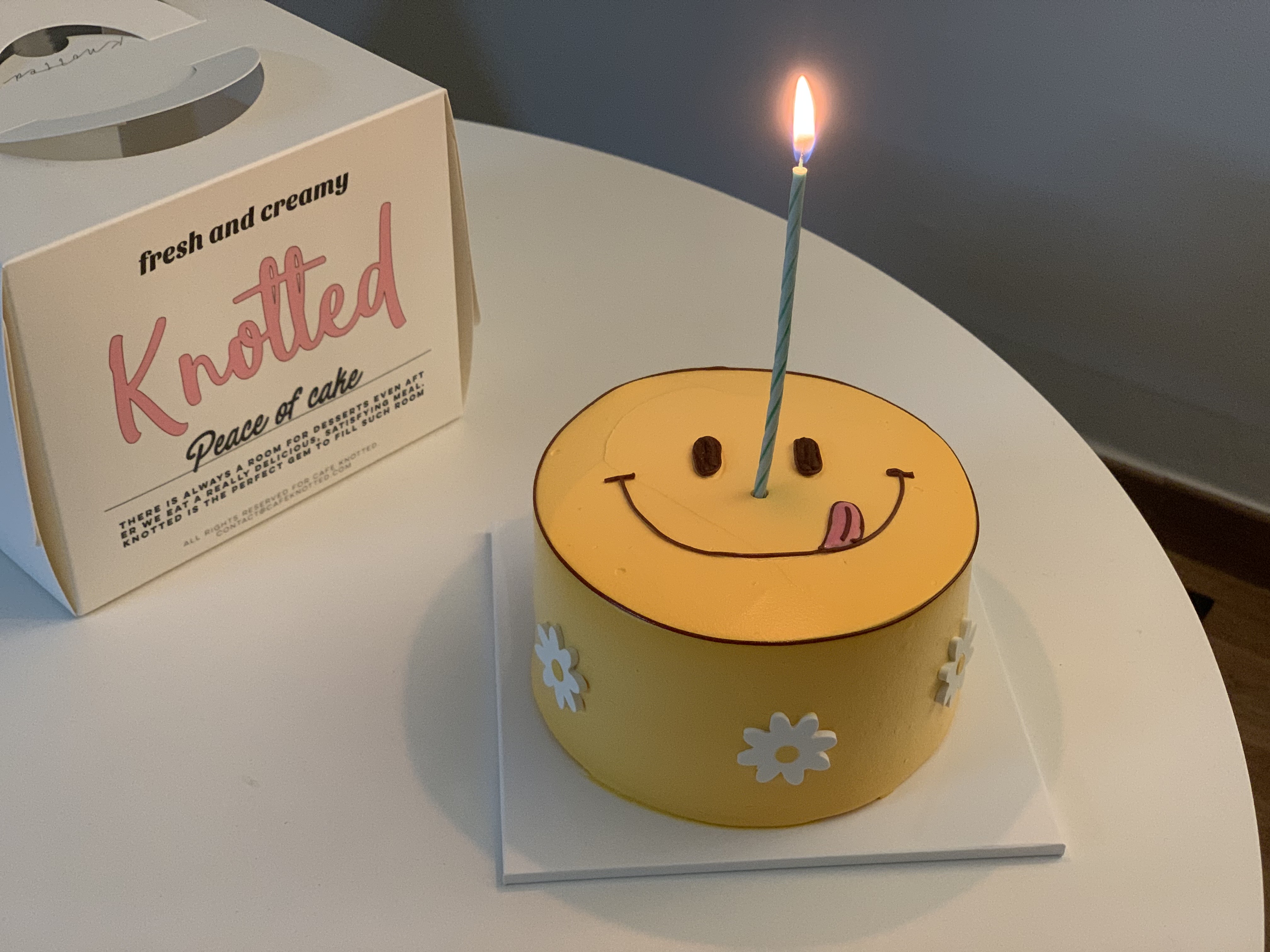 노티드-케이크-생일초