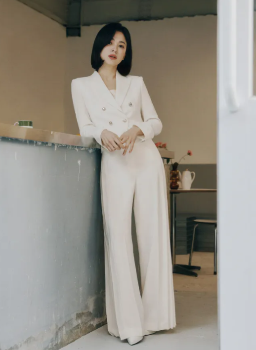  송혜교 화보, 봄 바람 물씬 느껴지네요