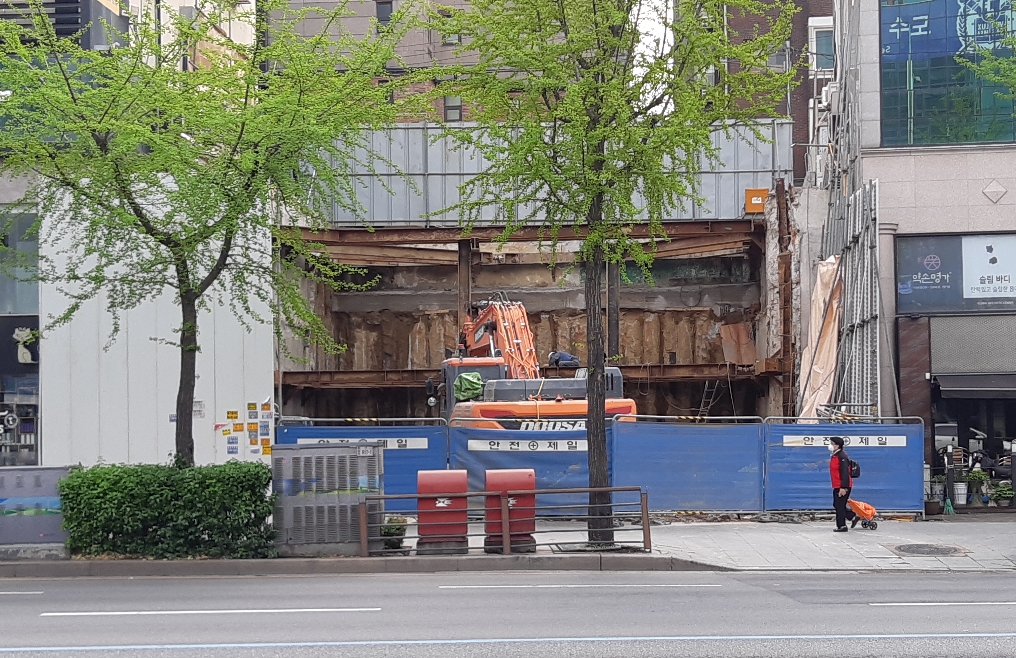  은평구 연신내역 인근 건물 공사 현장 사진 16(korean construction)