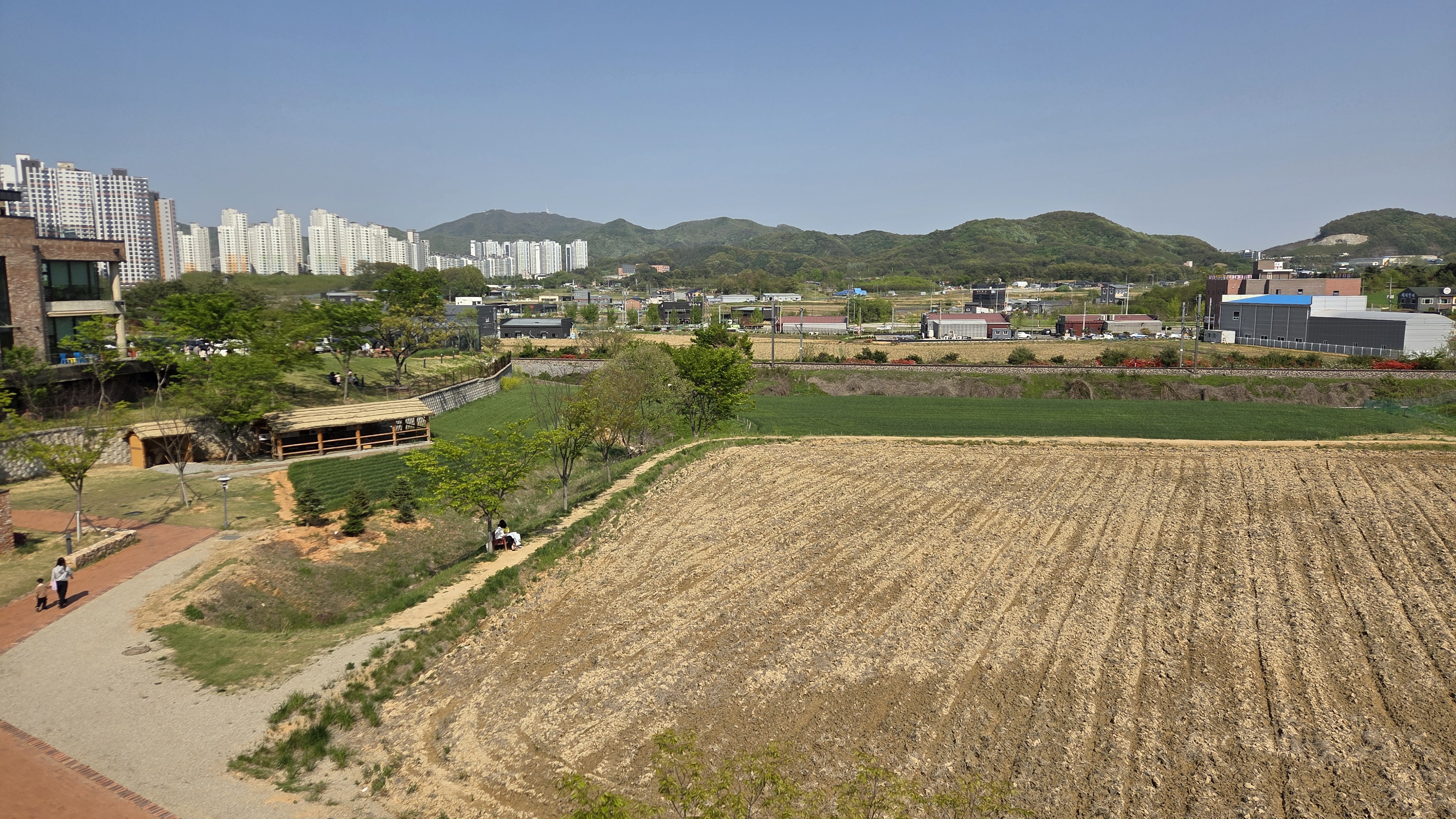 뚜쥬루 이미지