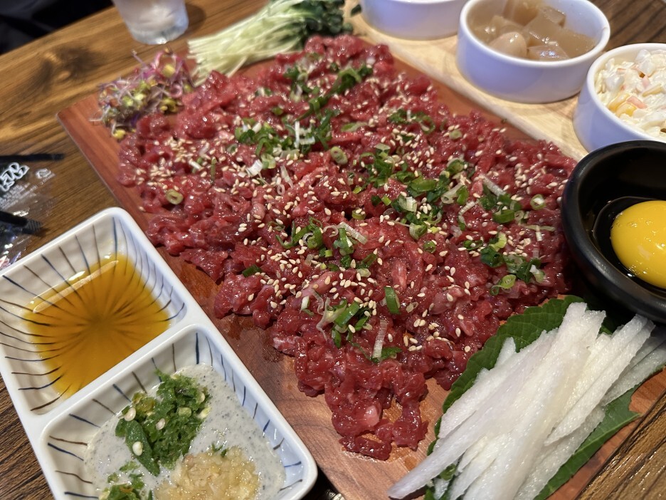 육회어때 응암점