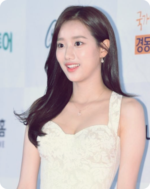  '왕따·학폭 논란' 이나은, 방송·광고계서 잇따른 '손절'