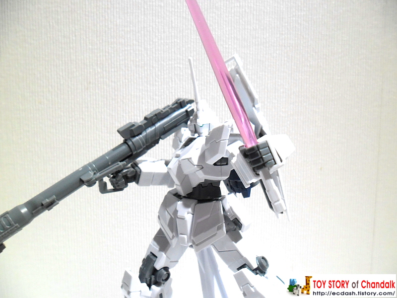 [반다이] BANDAI – HGUC / RX-0 UNICORN GUNDAM [UNICORN MODE] FULL PSYCHO-FRAME PROTOTYPE MOBILE SUIT / 유니콘 건담 [유니콘 모드]