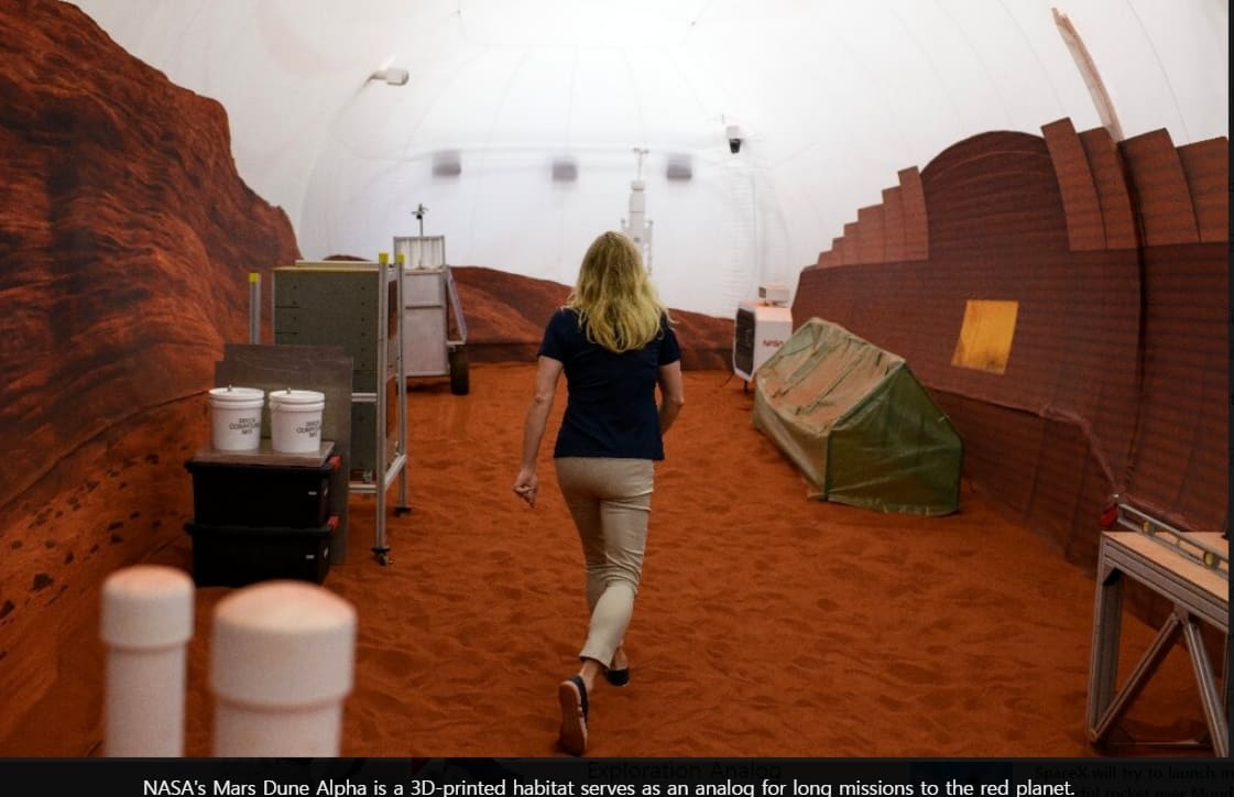  인간들이 화성에서 살 작정을 한 모양이다...1년 주거 프로젝트 착수 VIDEO: NASA unveils 'Mars' habitat for year-long experiments on Earth