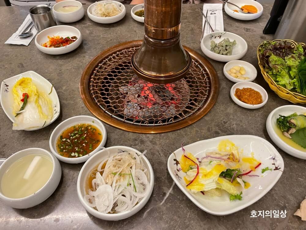 서울 강남 역삼 소갈비 맛집 유미식당 - 화로 세팅